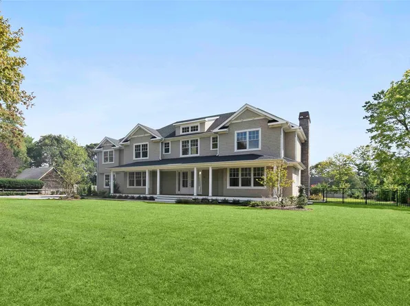 10 Cedar Lane, Westhampton, NY 11977