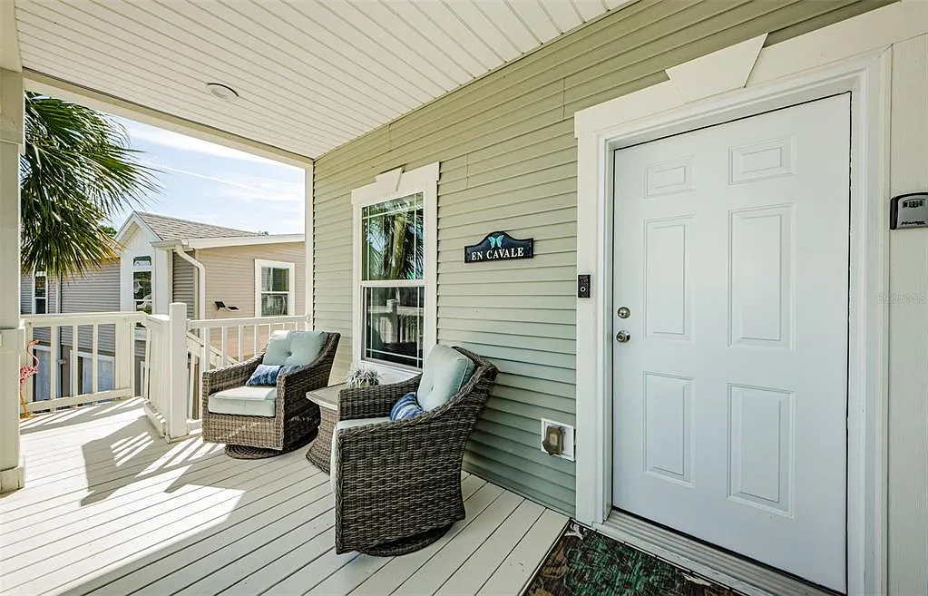 3 bed, 2.5 bath, 2295 sqft, $3,250 — Photo 3