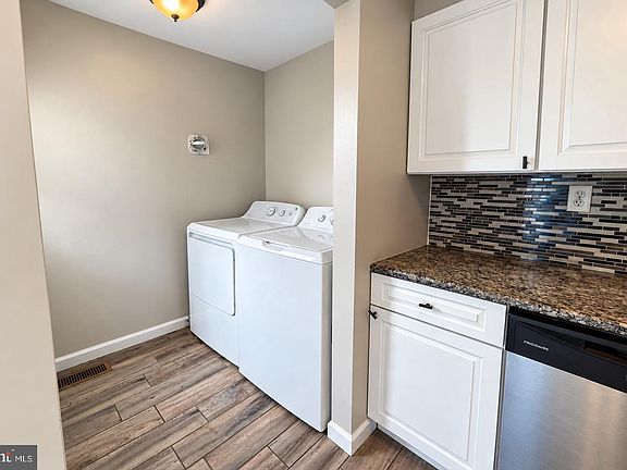 4th image of 7 Madeley Ct