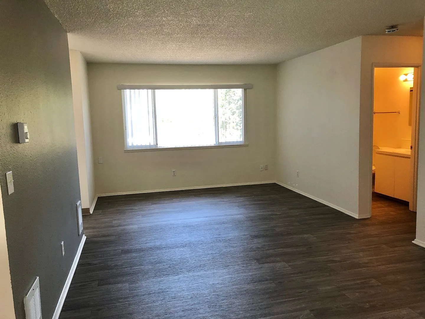 Pamela Terrace — Photo 3