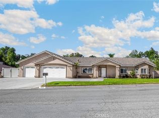 6075 Sandoval Ave, Riverside, CA 92509