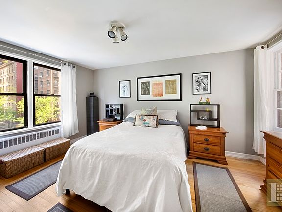 2nd image of 60 9th St APT 316