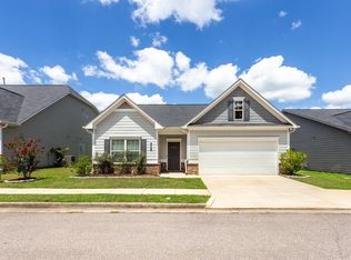 89 Light Ln, Oxford, AL 36203