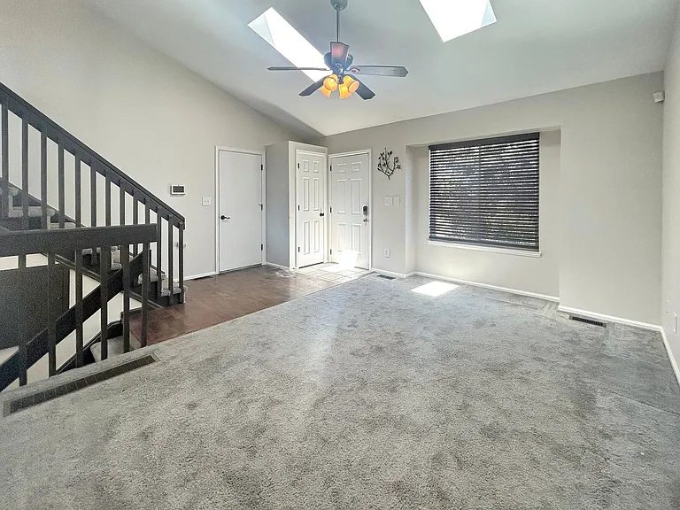 8059 S Johnson Ct — Photo 7