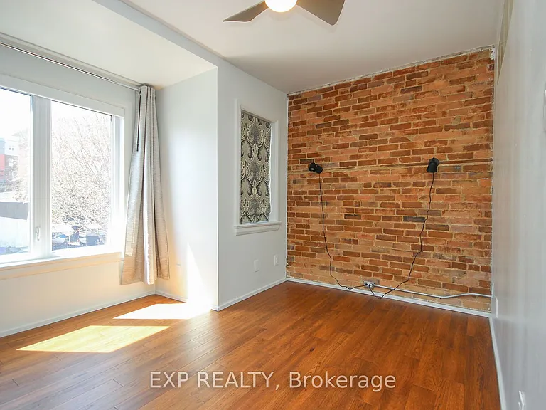 114 Sweetland Ave — Photo 16