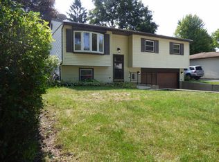 2501 Maple Ln, Rolling Meadows, IL 60008