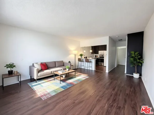 1125 W 36th Pl #1, Los Angeles, CA 90007