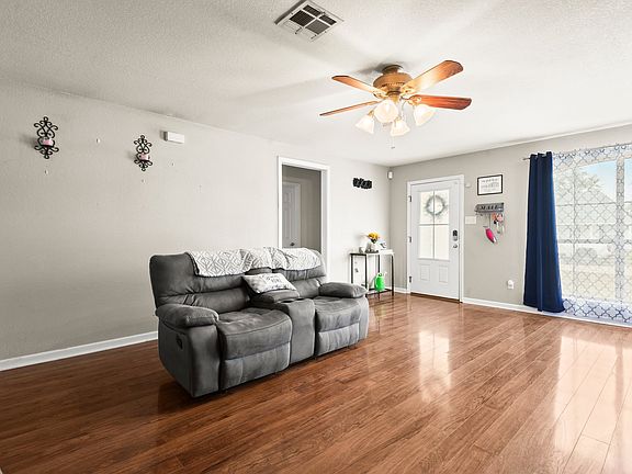 4th image of 13460 Wynnewood Ave