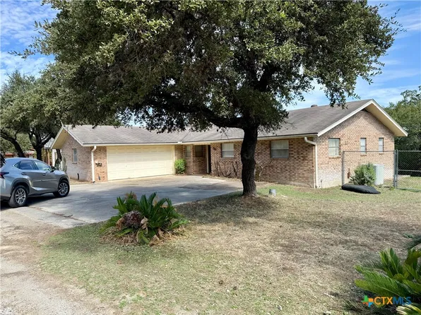 116 Creekview Dr, Canyon Lake, TX 78133