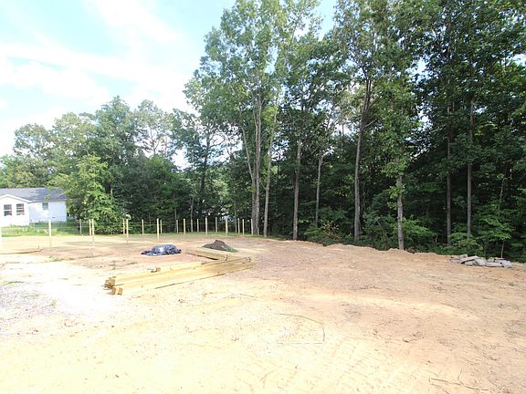 3rd image of 236 Eastview Cove Dr SE