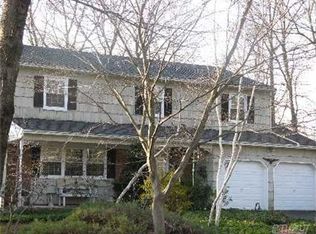 20 Antona Blvd, Centereach, NY 11720