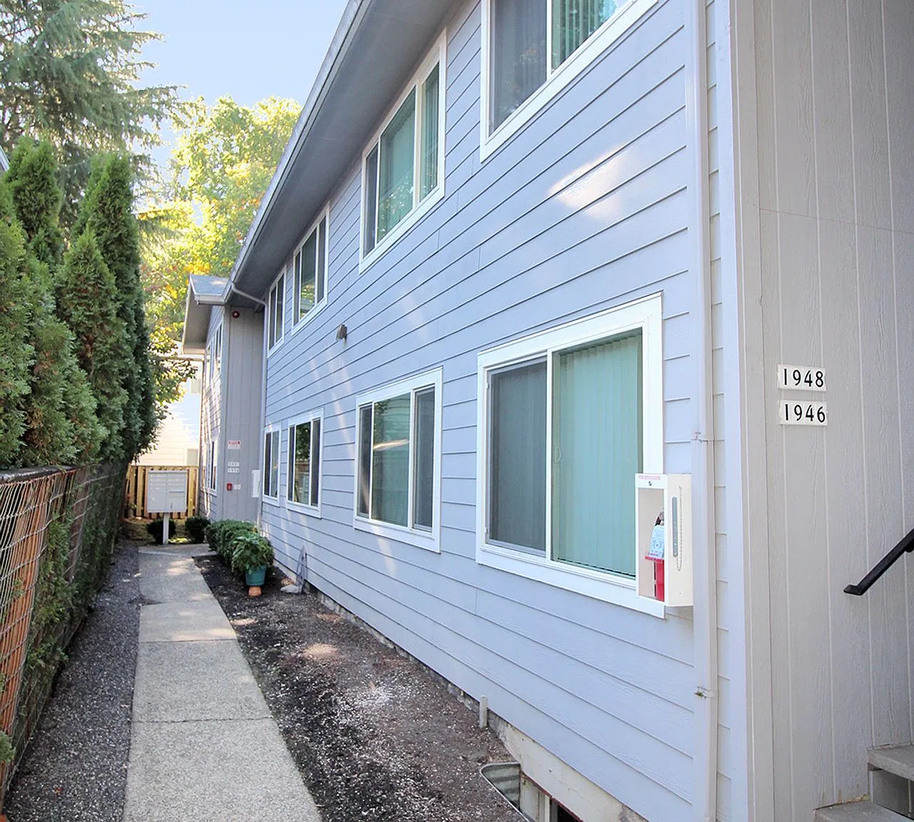 james01 — Photo 1