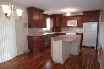4th image of 57 Baxter Dr