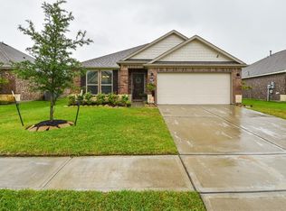 707 Rim Water Dr, Alvin, TX 77511