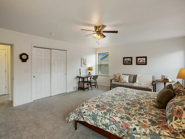 705 Valley View Dr — Photo 19