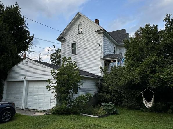 31 Davenport Street, Milford, ME 04461