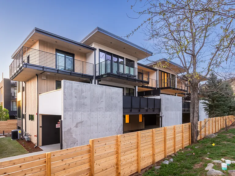 358 Arapahoe Ave — Photo 25