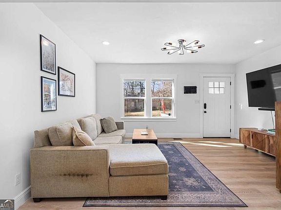 4th image of 2006 McAfee Pl