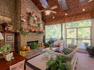 2169 Carlin Rd, Hiawassee, GA 30546