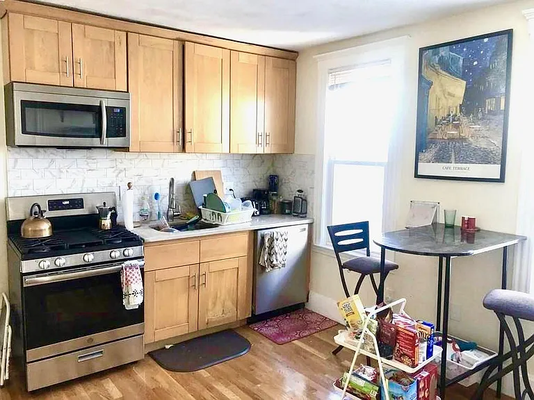 116 Thornton St #3 — Photo 6