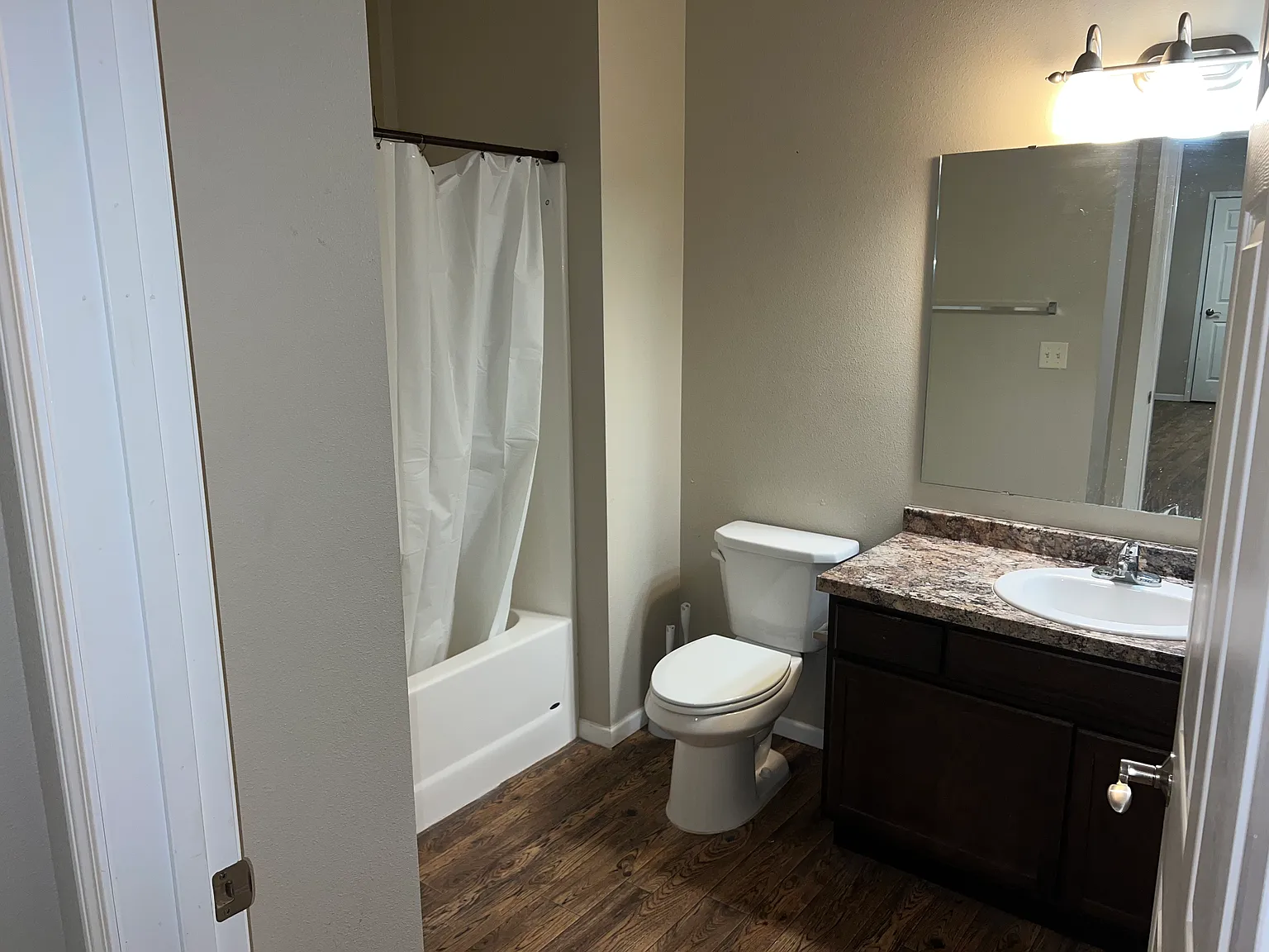 Killdeer Highlands Apartments — Photo 4