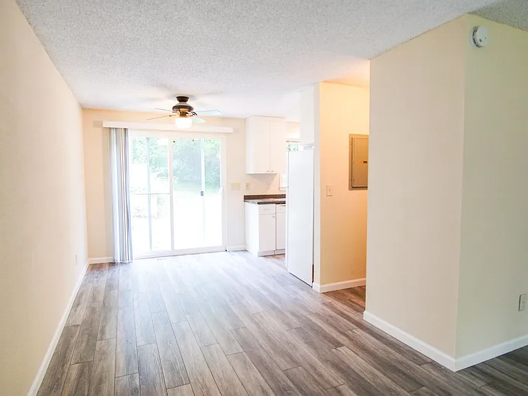 3595 Cedaroak Dr #20 — Photo 6