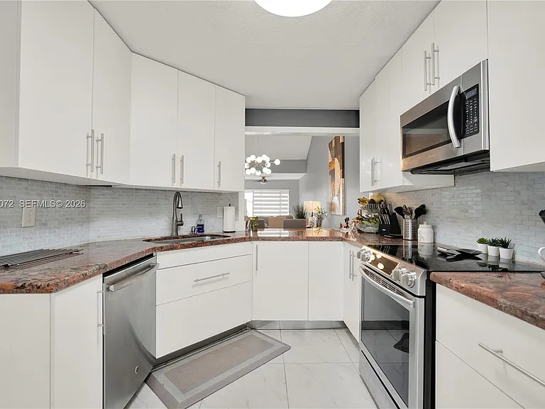 10044 SW 137th Pl — Photo 14