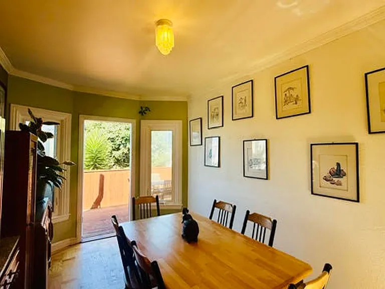 2411 47th Ave — Photo 31