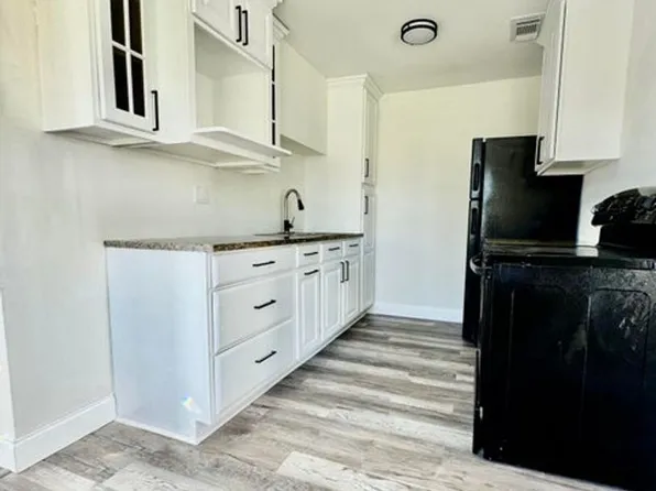 1146 W 24th St, Riviera Beach, FL 33404