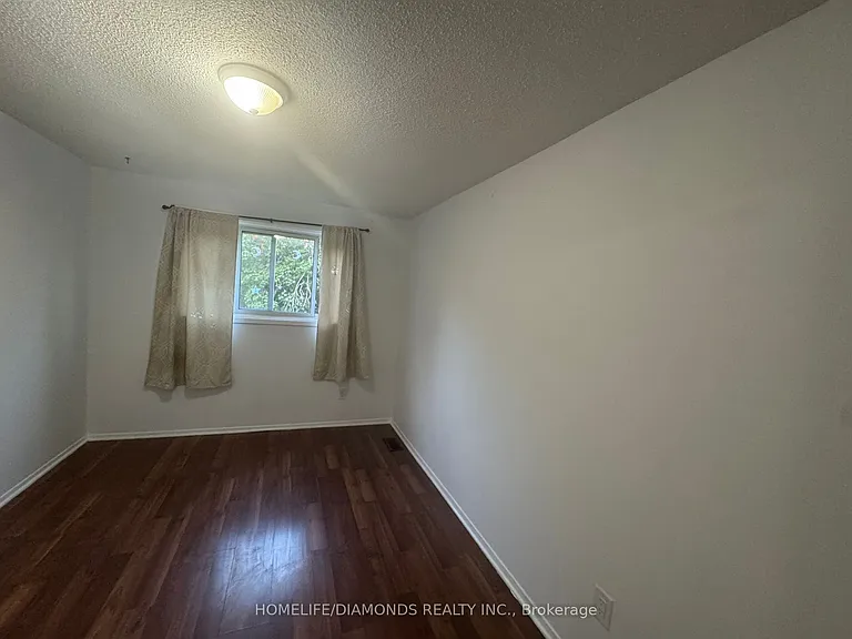 5 Calcott Ct #UPPER — Photo 13