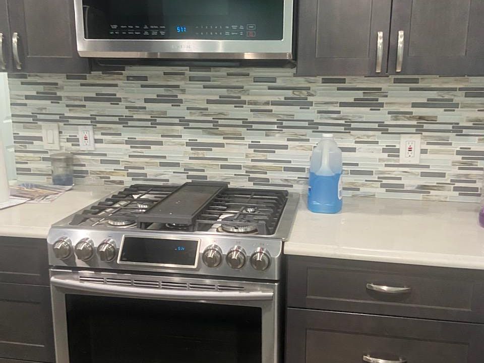 2nd image of 2441 Lawrence St