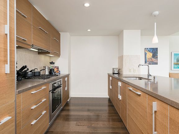 5th image of 480 Mission Bay Blvd N Unit 1406