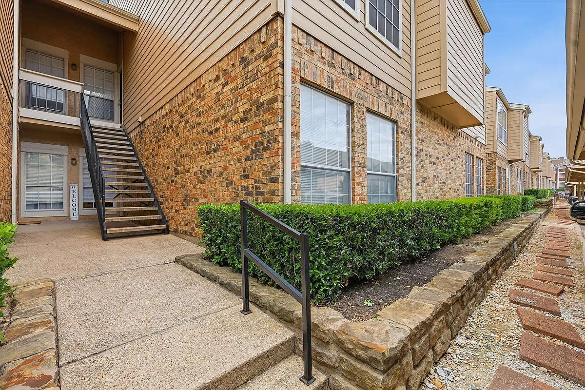 Building Photo - 14277 Preston Rd #615