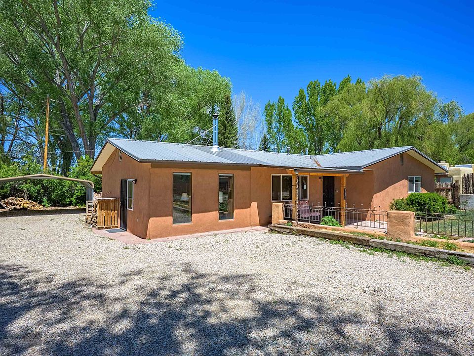 1st image of 302 Santistevan Lane