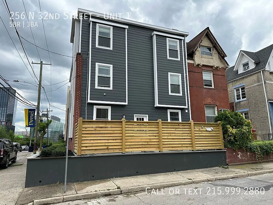 256 N 32nd St #1