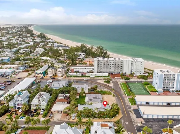 201 54th St, Holmes Beach, FL 34217