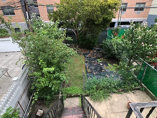 Rented by New Leaf Realty LLC | media 15