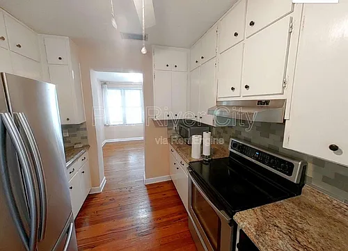 1543 Peachtree Cir N Photo 1