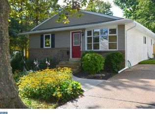 118 Barrett Rd, Willow Grove, PA 19090