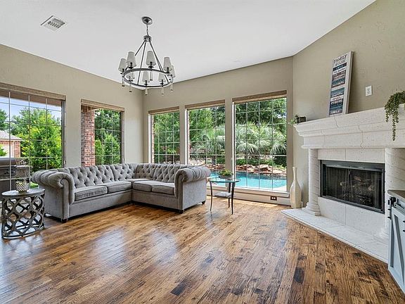 5th image of 2179 Crowbridge Dr