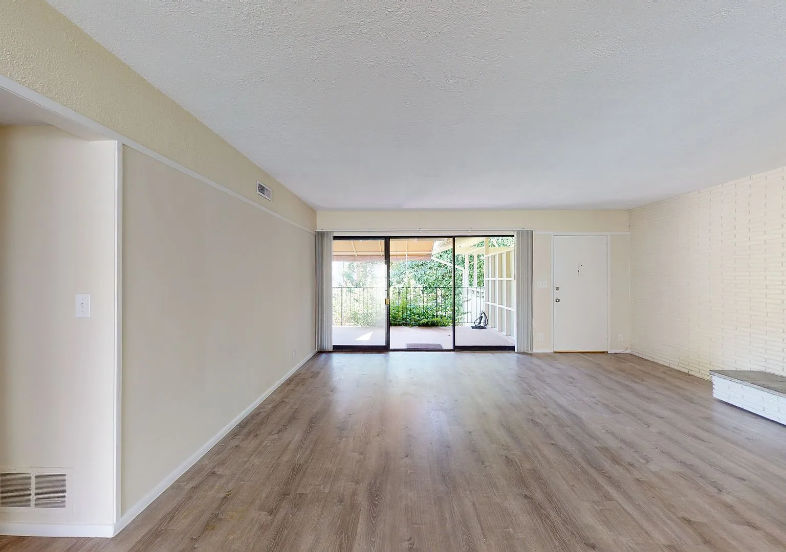 225ora — Photo 4