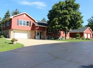 5126 Ruedebusch Rd, Burlington, WI 53105
