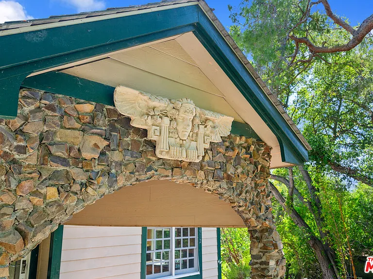 20912 Fontaine Rd — Photo 47