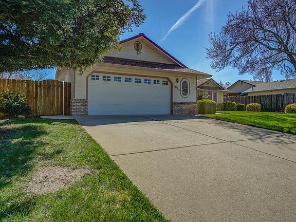 3rd image of 2819 Dawnridge Dr