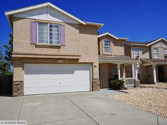 2nd image of 48 Dawn Rose Court