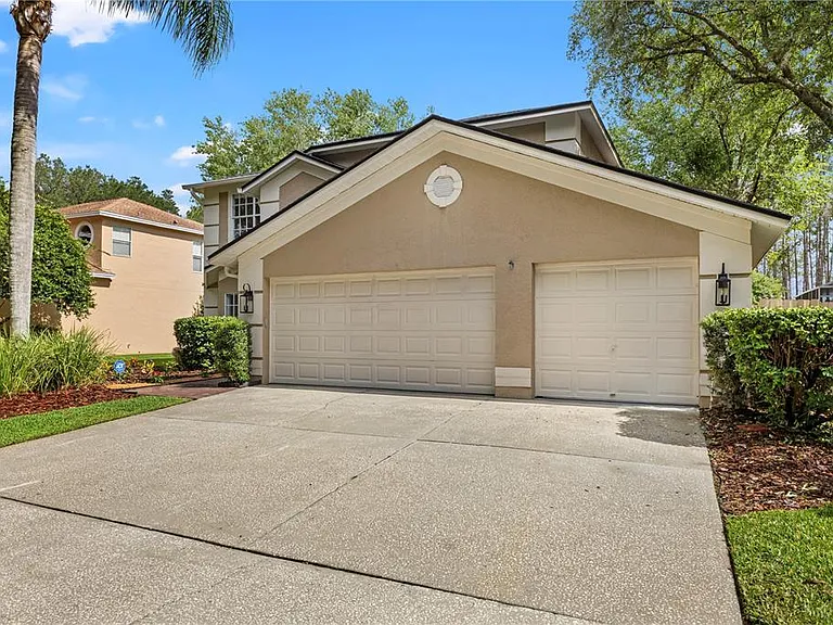 9307 Poplar Creek Ct — Photo 5