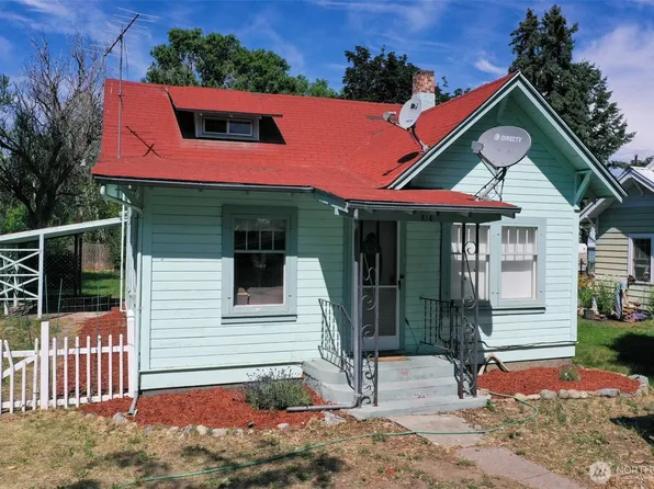 514 Ash Street S, Omak, WA 98841