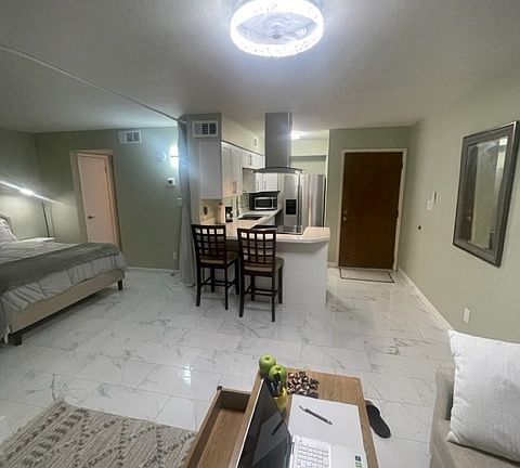 4th image of 3131 W Cochise Dr