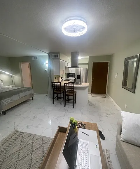 3131 W Cochise Dr — Photo 4