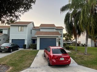 1581 Woodbridge Lakes Cir, West Palm Beach, FL 33406